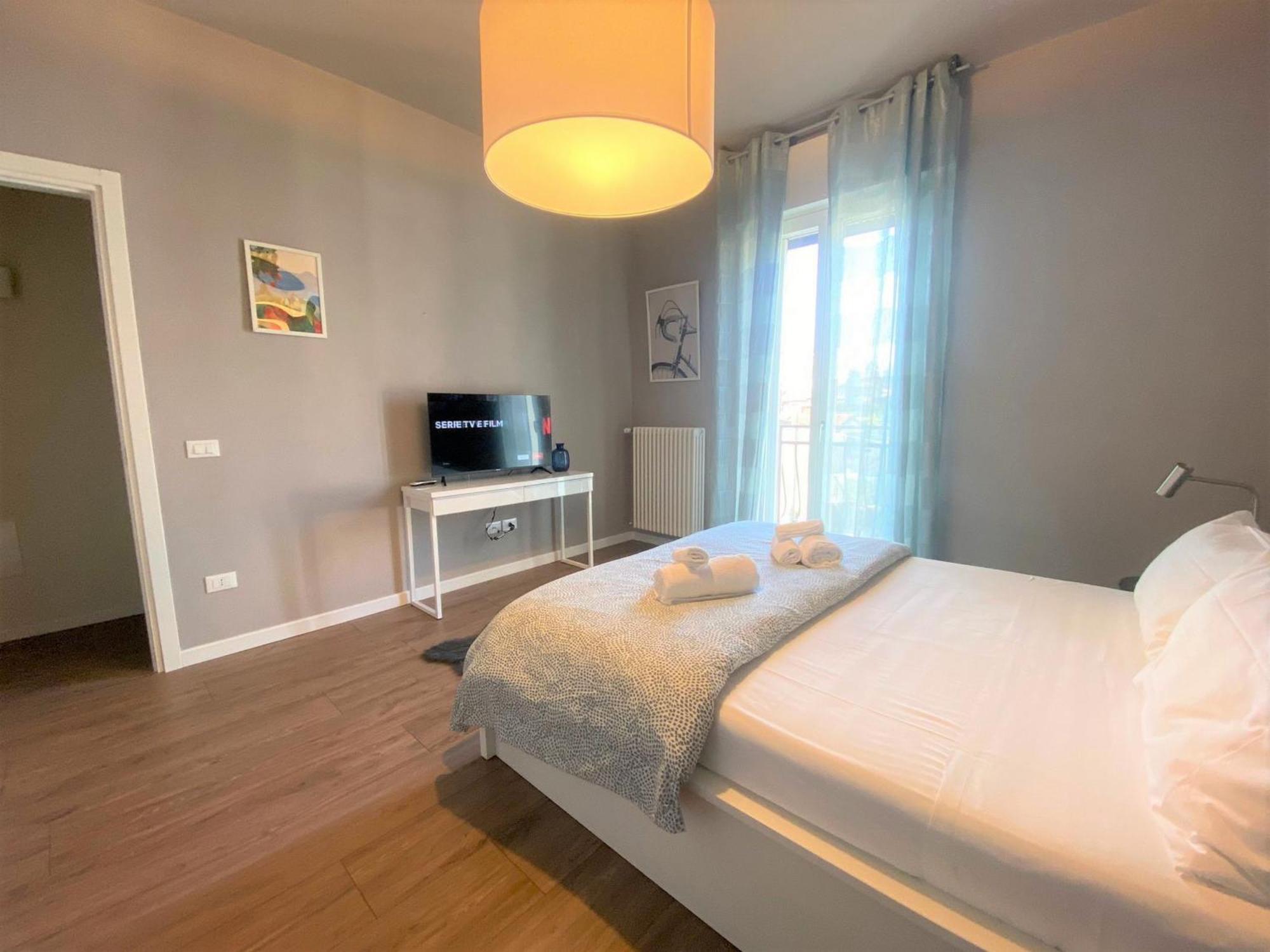 Desenzanoloft Official Partner Marriott Homes & Villas - Bacco Family Apartment Desenzano del Garda Dış mekan fotoğraf